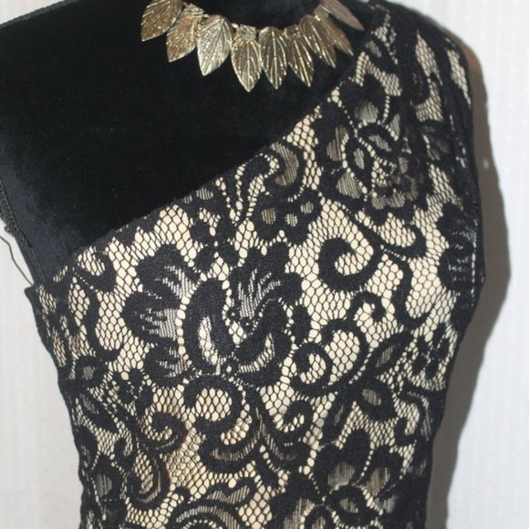 Dessy Collection by Vivian Diamond - Picture 1 of 3